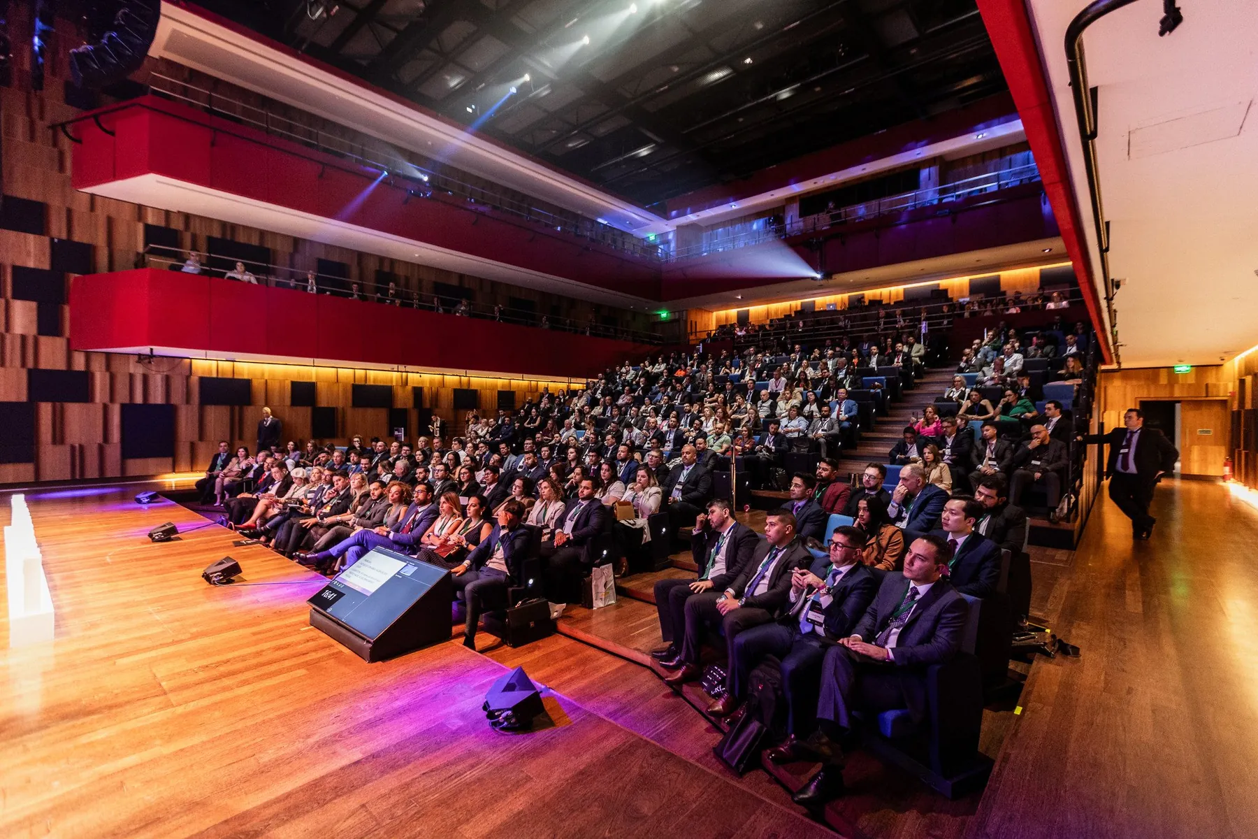 Plateia do Teatro B32 no Encontro Nacional Papo de Criminalista